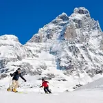 Apartment Cosy Ski-in Ski-out With Matterhorn Views