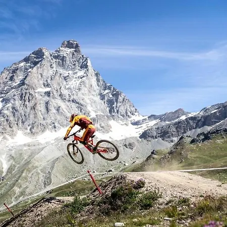 Apartament Cosy Ski-in Ski-out With Matterhorn Views