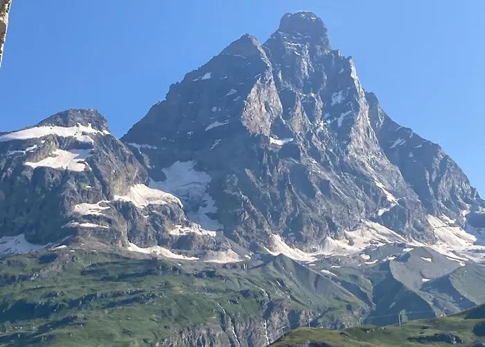 Cosy Ski-in Ski-out With Matterhorn Views